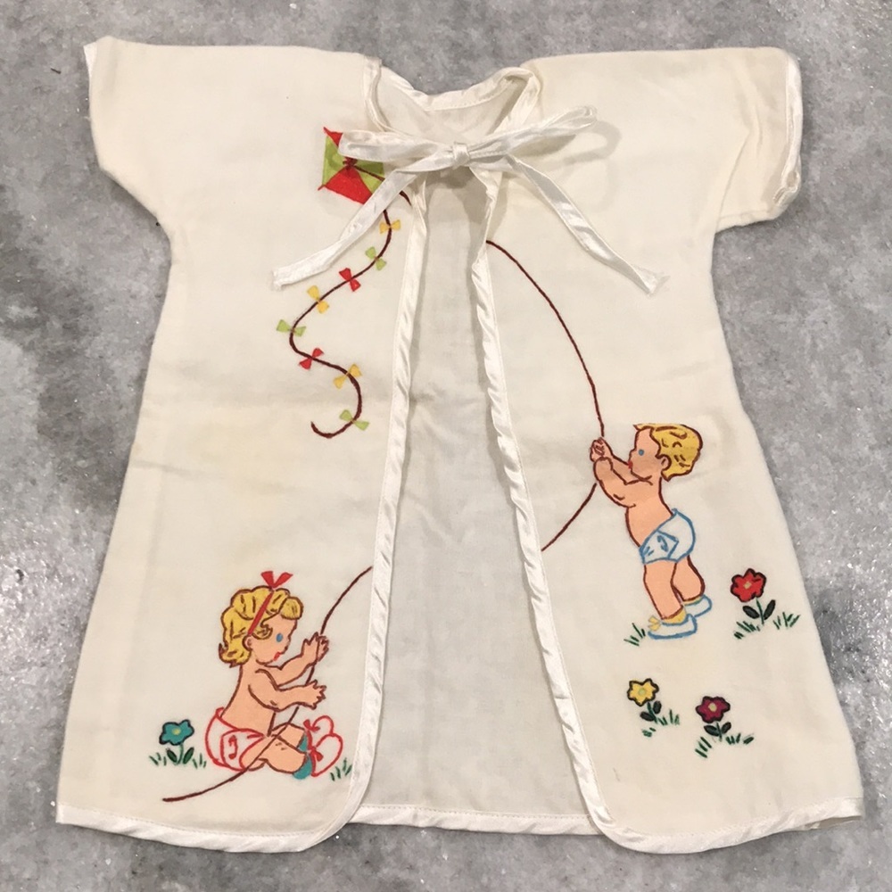 Vintage Infant Baby Robe Hand Painted Satin Tie 3-6 Months